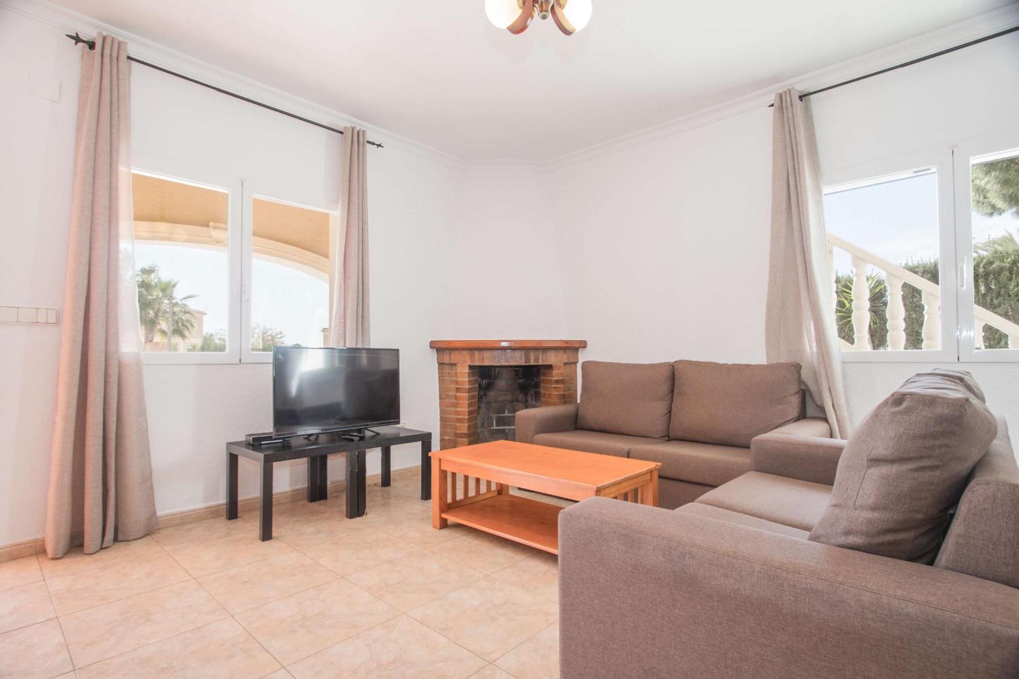 Zelda - Plusholidays Villa Calp